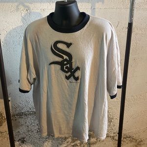 Vintage 2005 xl stitches sox shirt